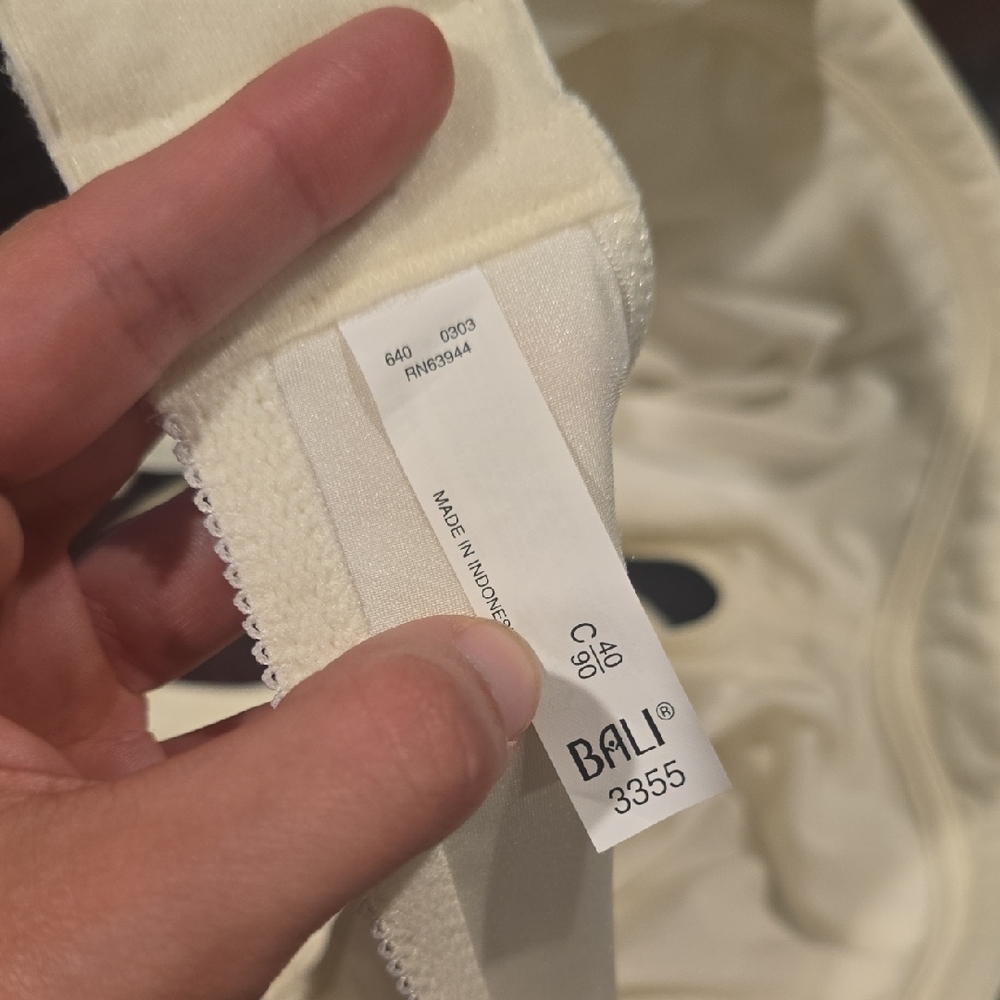 ​Bali Double Support Wireless Bra - Ivory Beige 40C Style 3355 - Picture 3 of 4